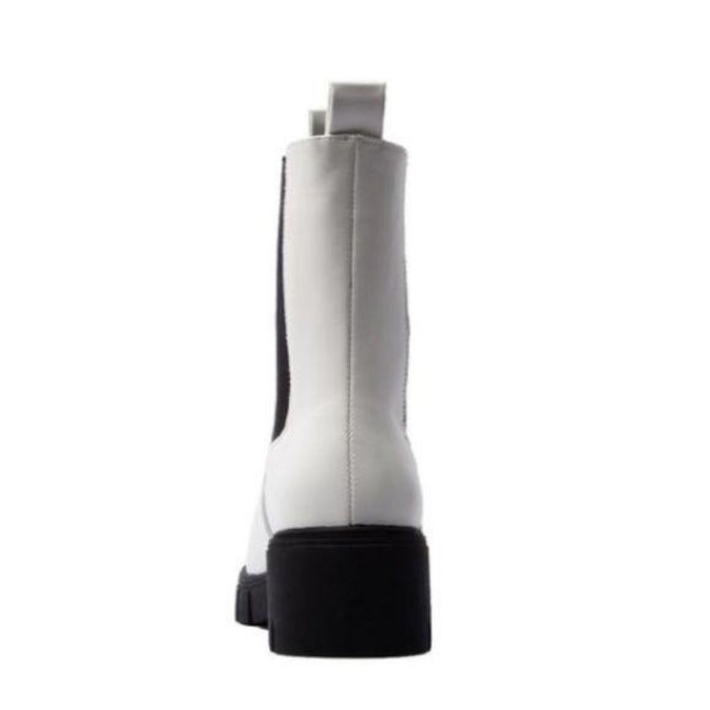 White Chelsea Pull On Lug Sole Boots - Picture 3 of 7